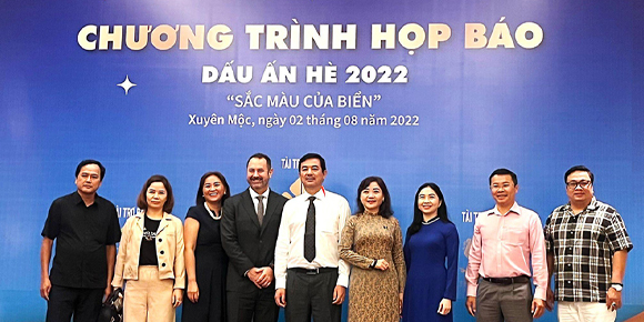 Nhà tài trợ vàng chương trình 'Dấu ấn hè 2022' - Charm Group