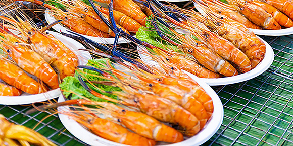 Ăn chơi “thả ga” tại tuyến phố ẩm thực sự kiện Let’s Charm Fest 2022